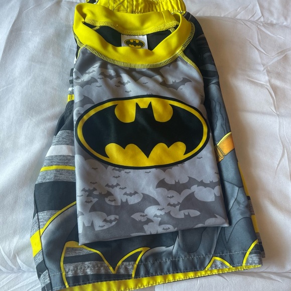 Batman boys swim set size 7 - Picture 2 of 8